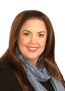 Andres Silverstone is Shalom Bayit Coordinator for Jewish Family Service Calgary
