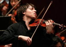 Joshua Bell photo by Chris Lee
